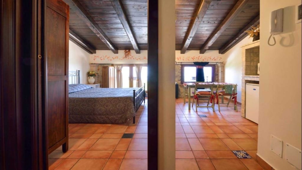 Castel San Pietro Romano Pane Amore E Fantasia